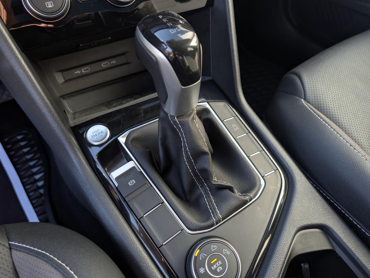2024 Volkswagen Taos - Image 18