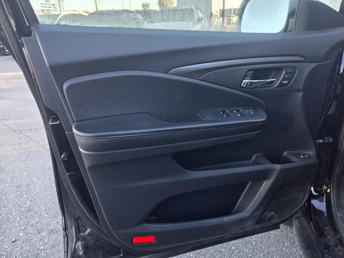 2021 Honda Pilot - Image 14