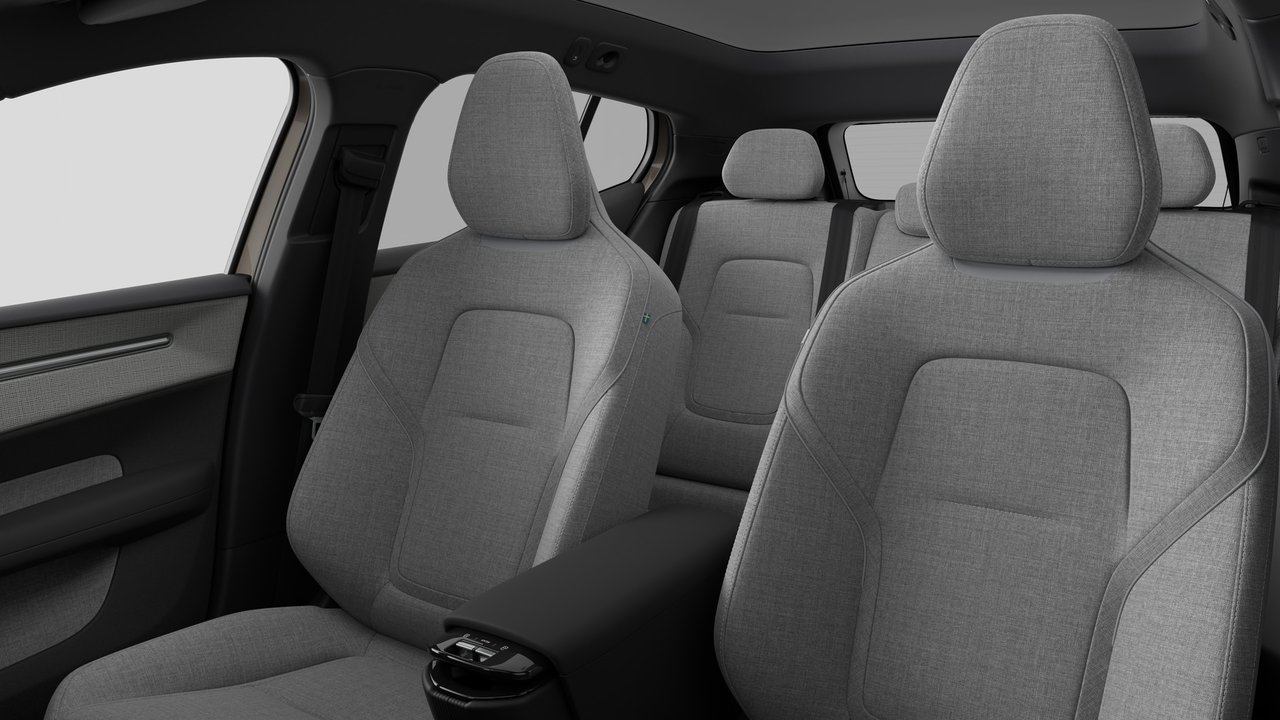2026 Volvo EX30 - Image 12