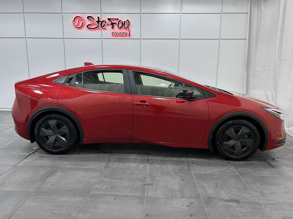 2024 Toyota Prius Prime - Image 7