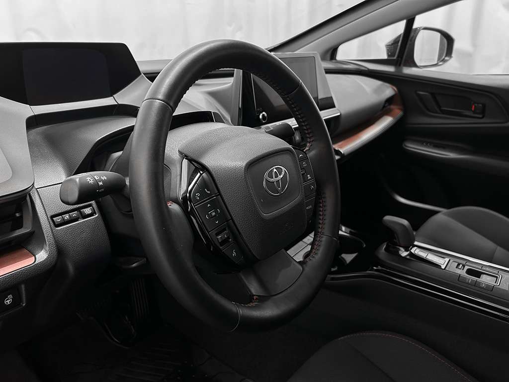 2024 Toyota Prius Prime - Image 8