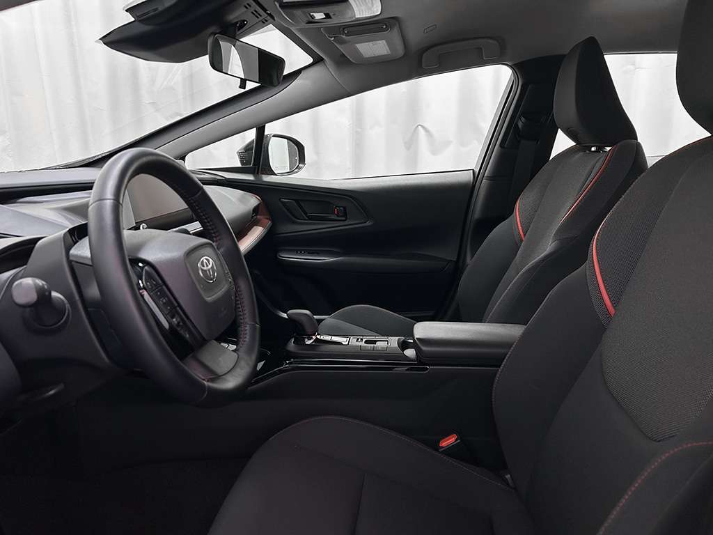2024 Toyota Prius Prime - Image 15