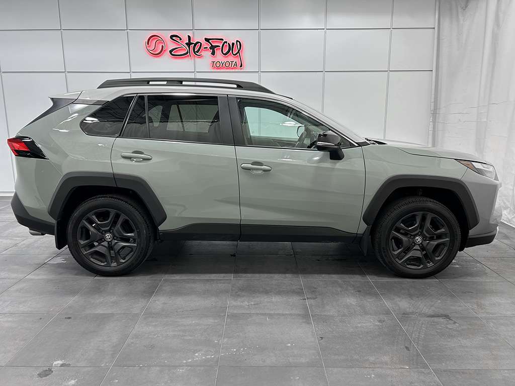 2022 Toyota Rav4 - Image 7