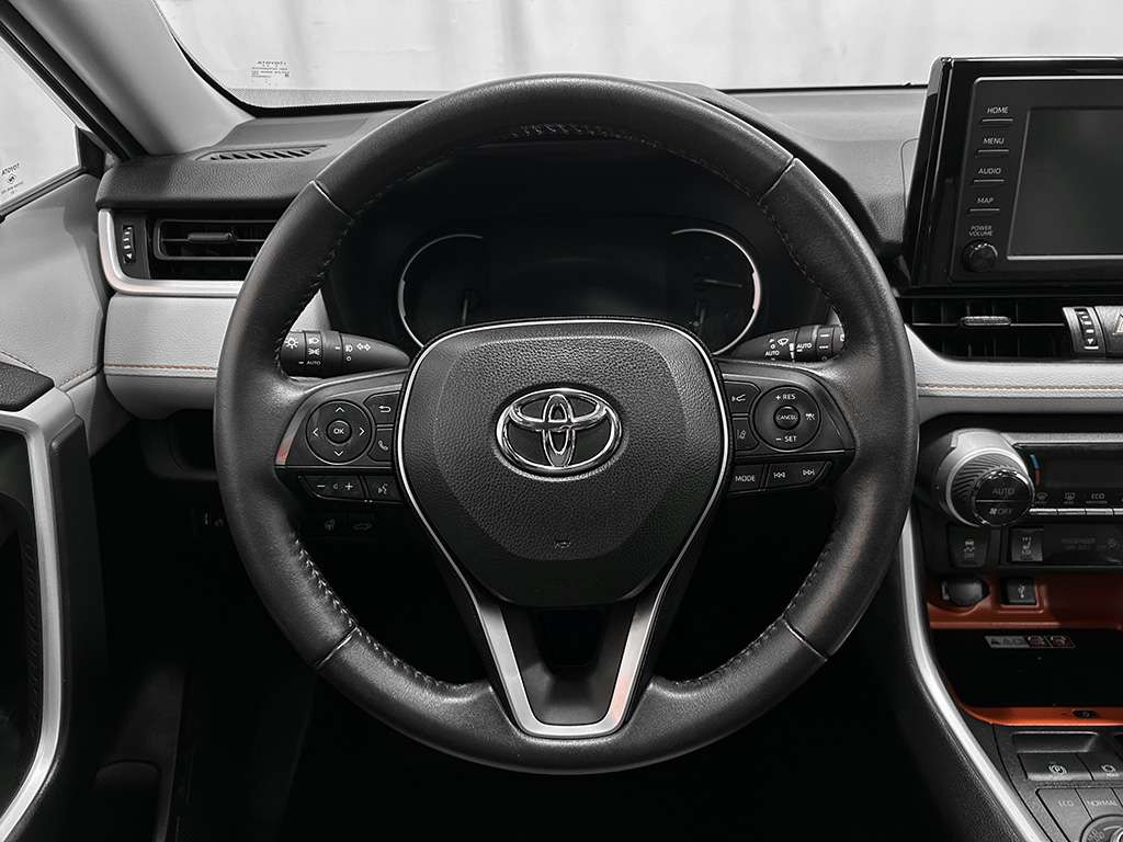2022 Toyota Rav4 - Image 11