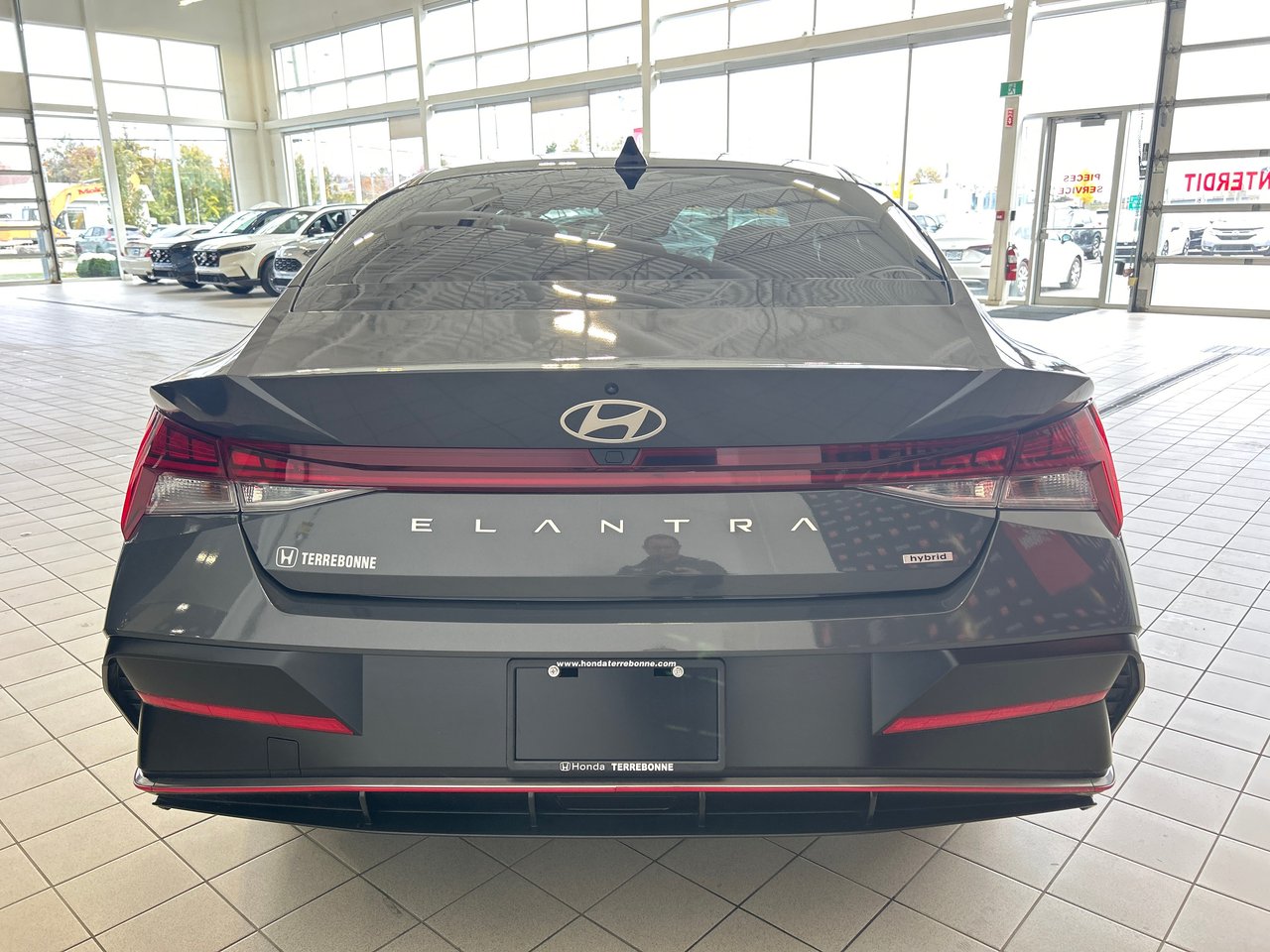 2024 Hyundai Elantra Hybrid - Image 8