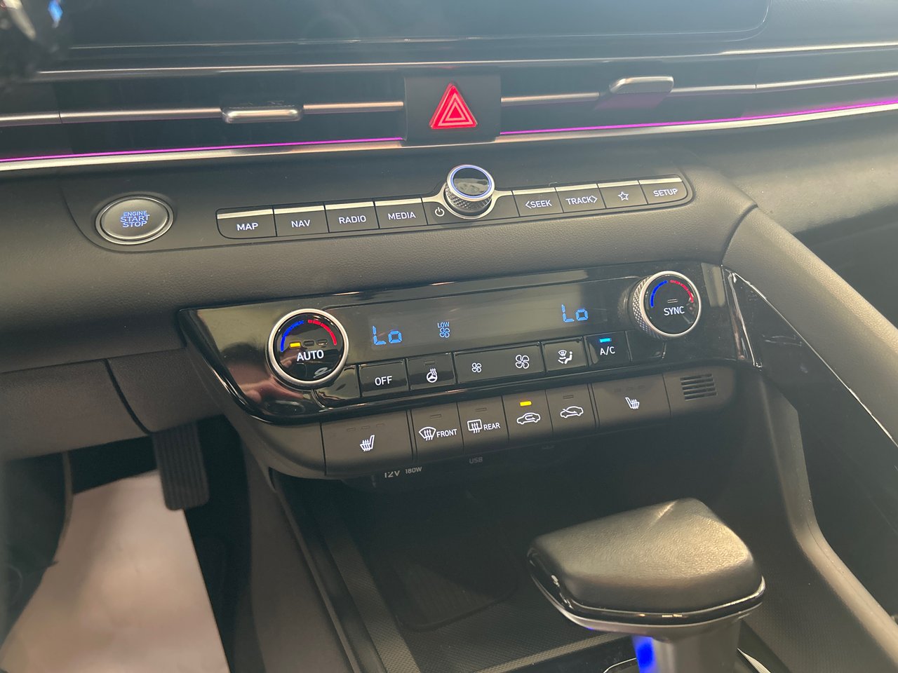2024 Hyundai Elantra Hybrid - Image 33