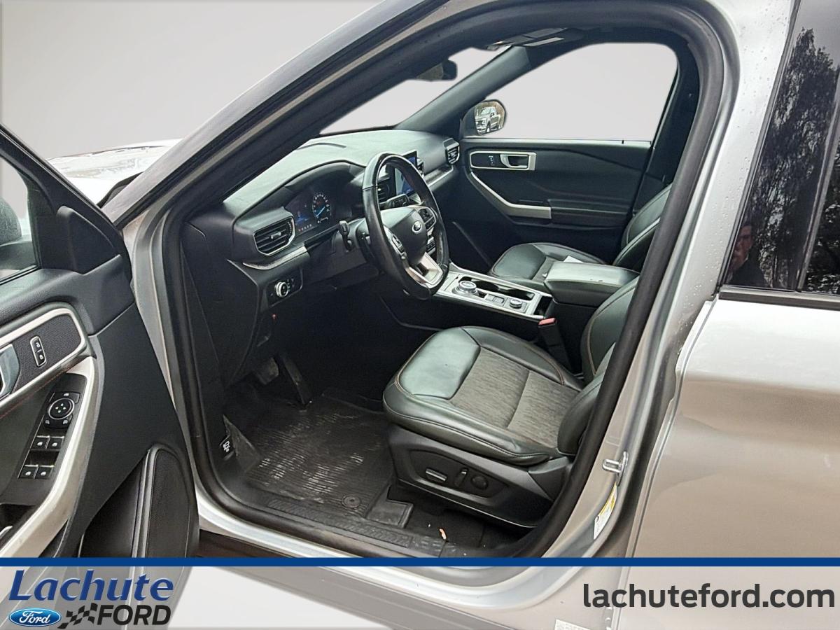 2023 Ford Explorer - Image 10