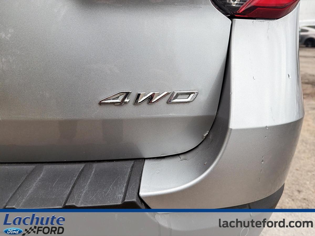 2023 Ford Explorer - Image 16