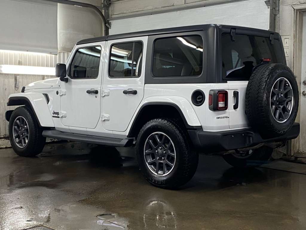 2021 Jeep Wrangler - Image 5