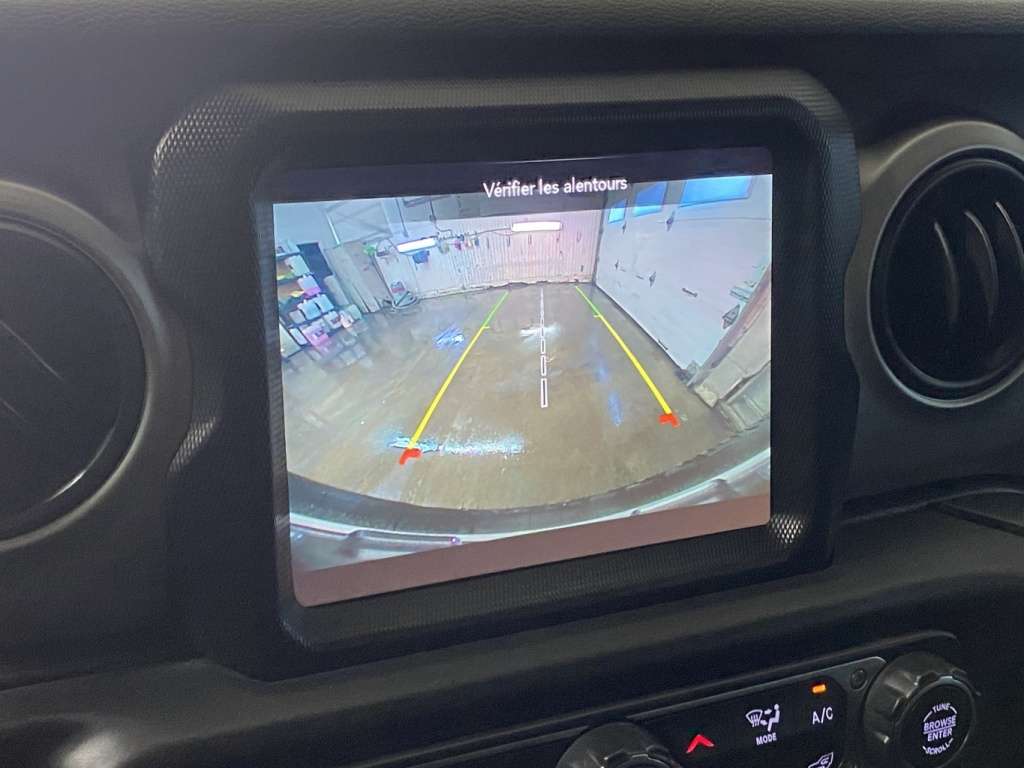 2021 Jeep Wrangler - Image 24