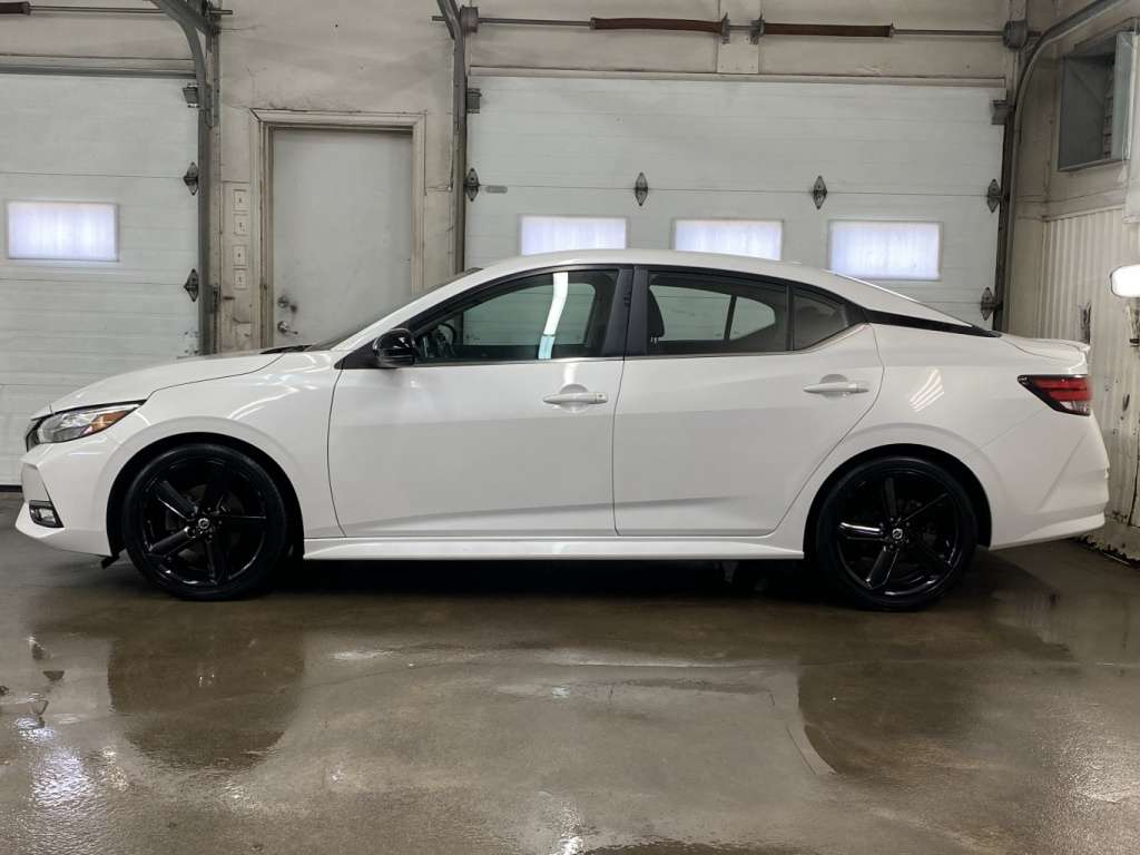 2022 Nissan Sentra - Image 4