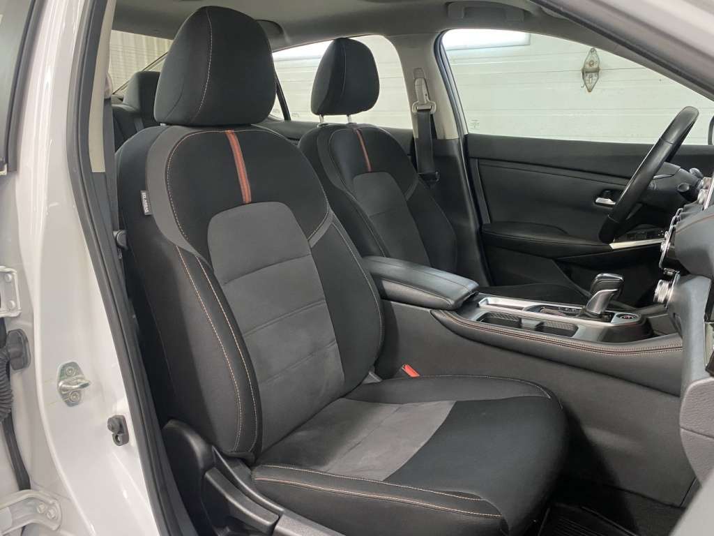 2022 Nissan Sentra - Image 17