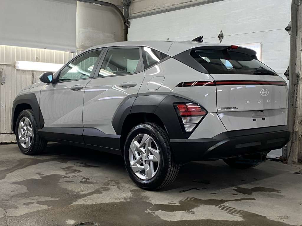 2024 Hyundai KONA - Image 5