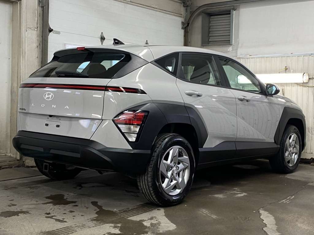 2024 Hyundai KONA - Image 7