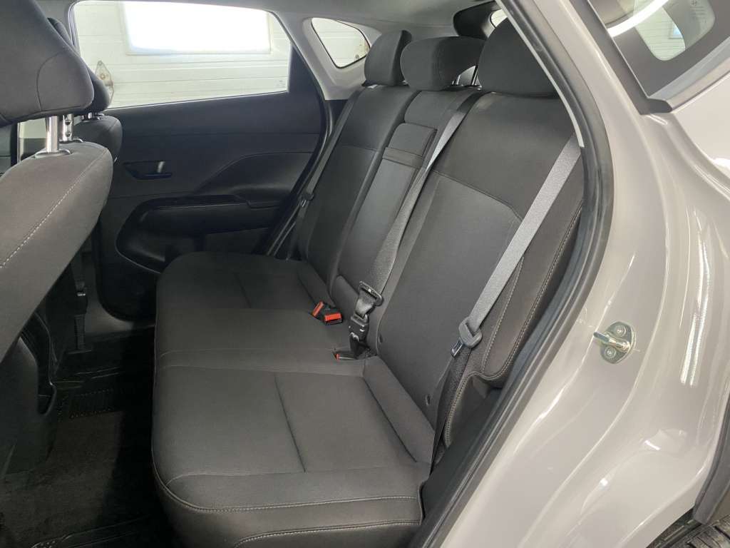 2024 Hyundai KONA - Image 16