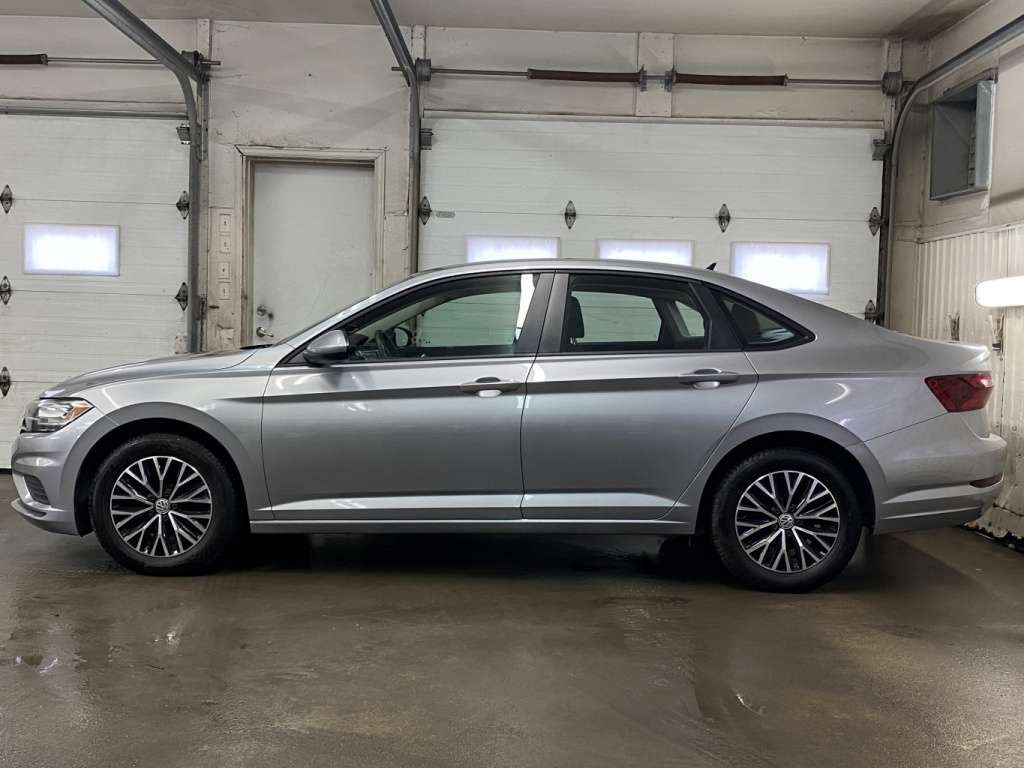 2021 Volkswagen Jetta - Image 4
