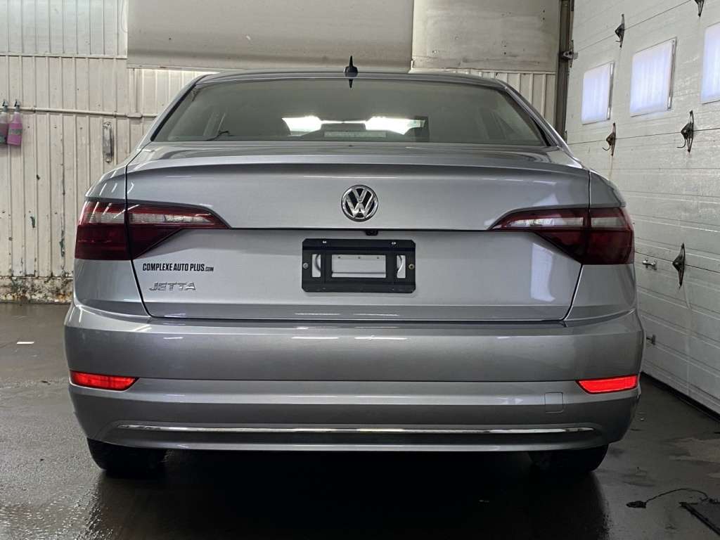 2021 Volkswagen Jetta - Image 6