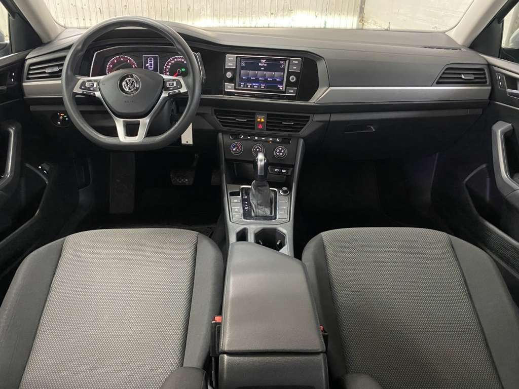 2021 Volkswagen Jetta - Image 18