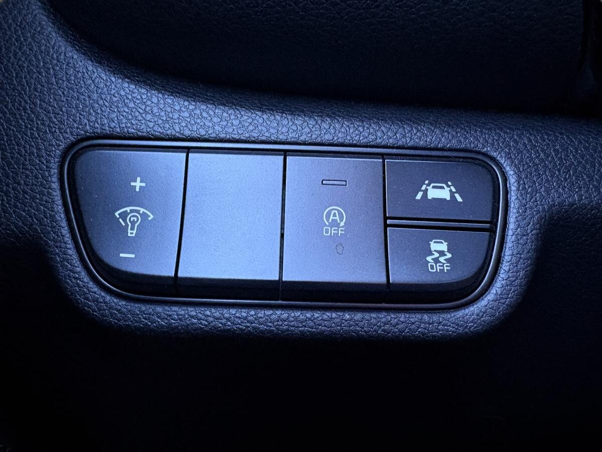2021 Kia Seltos - Image 14