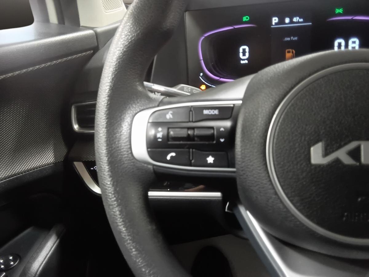 2024 Kia Sportage - Image 17