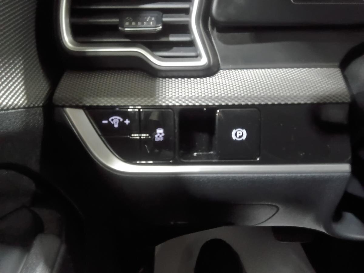 2024 Kia Sportage - Image 29