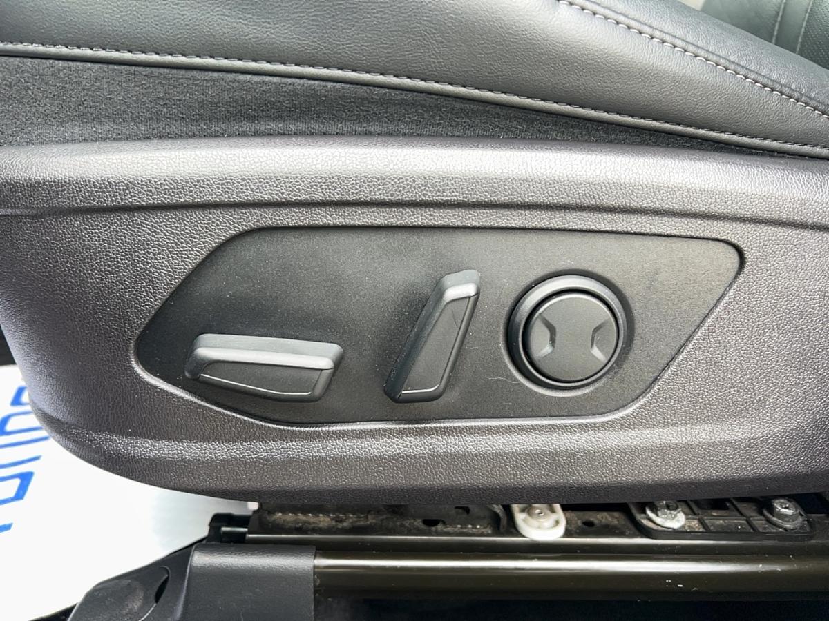 2022 Kia Sorento - Image 13