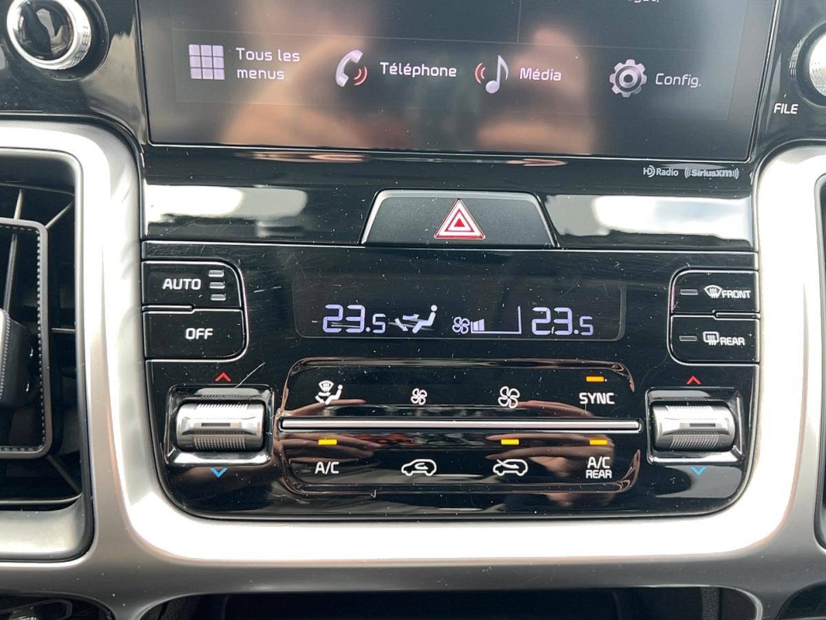 2022 Kia Sorento - Image 28