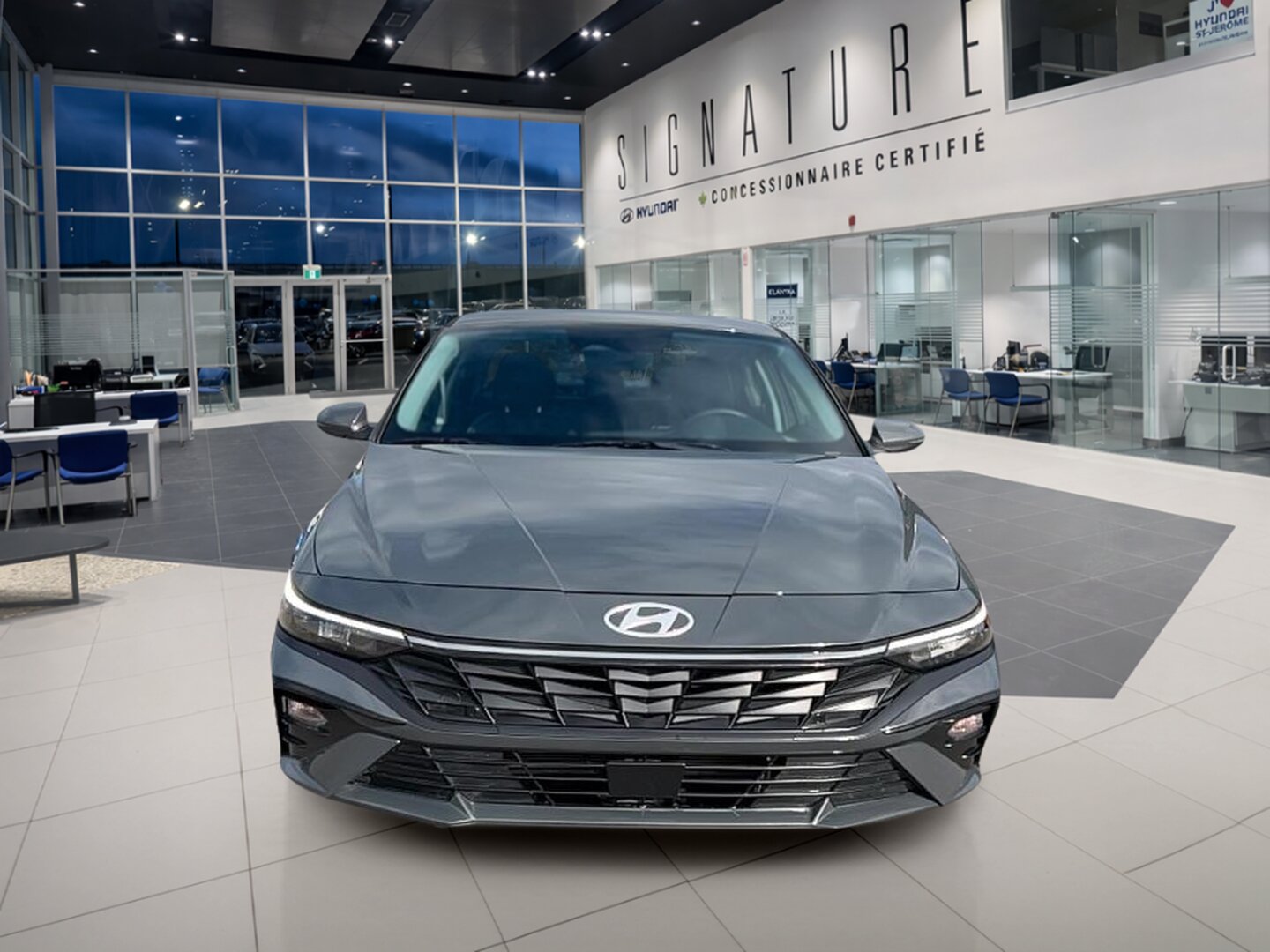 2025 Hyundai Elantra - Image 2