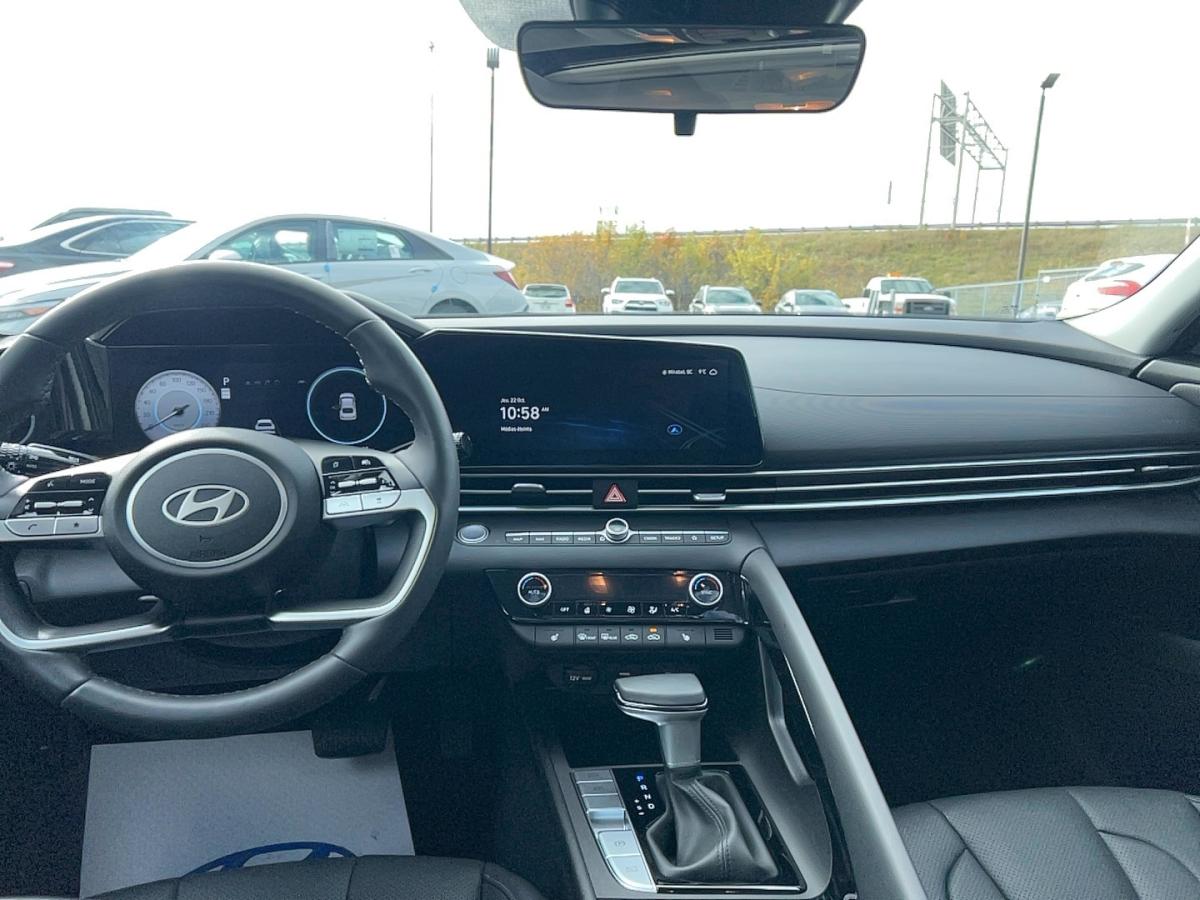 2025 Hyundai Elantra - Image 19