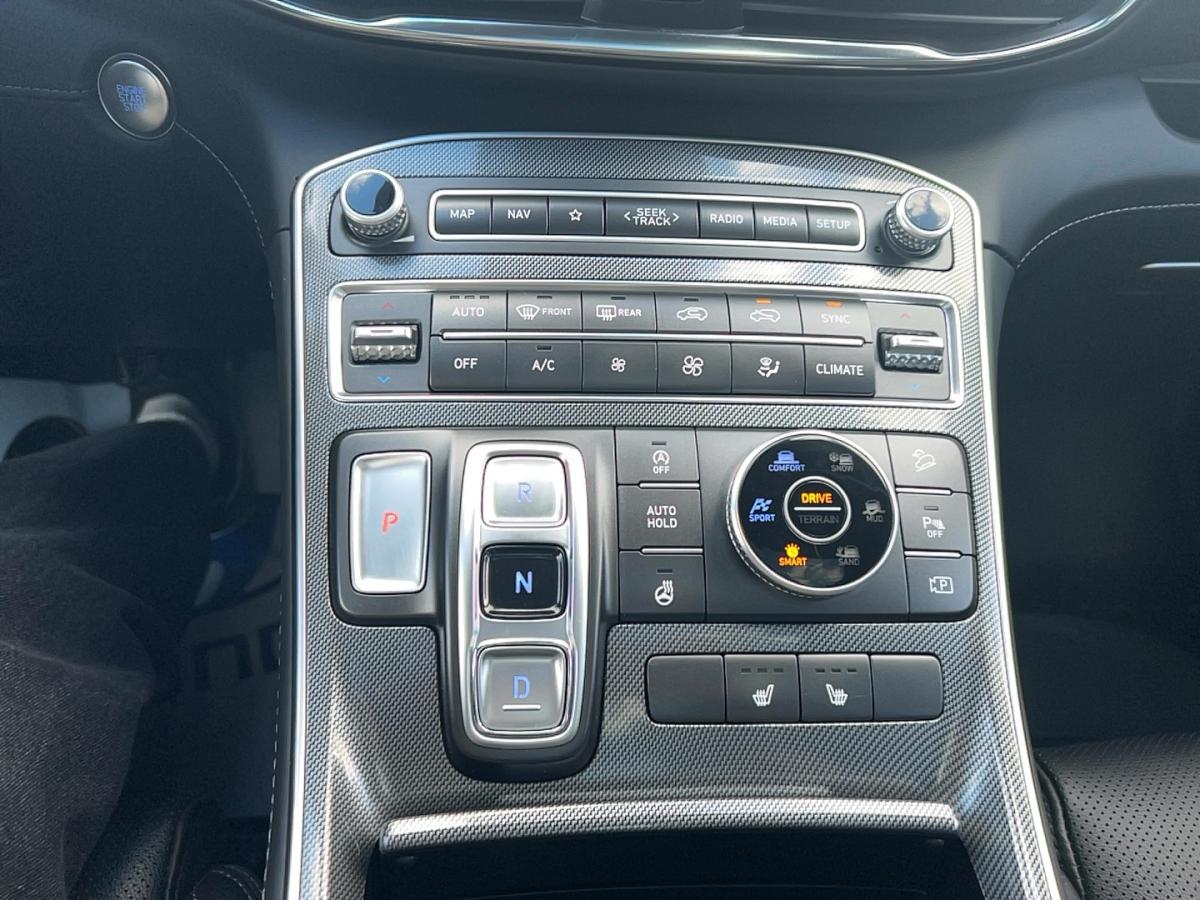 2023 Hyundai Santa Fe - Image 27