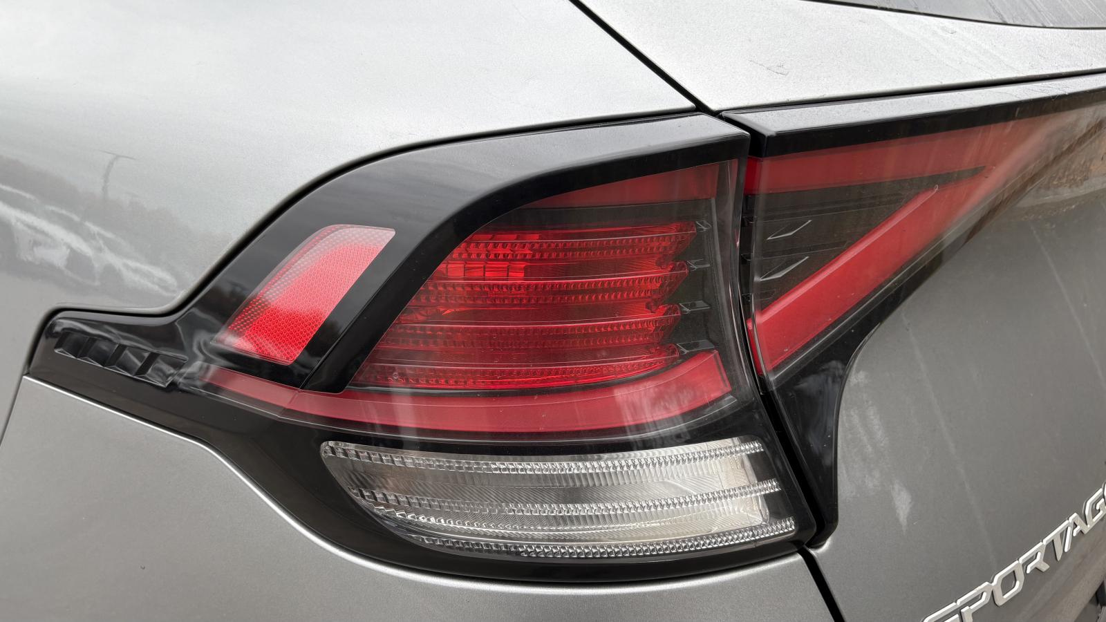2023 Kia Sportage - Image 11