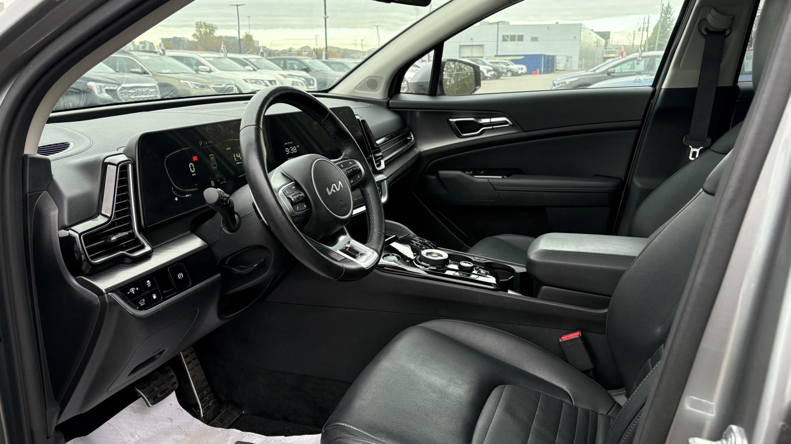 2023 Kia Sportage - Image 13