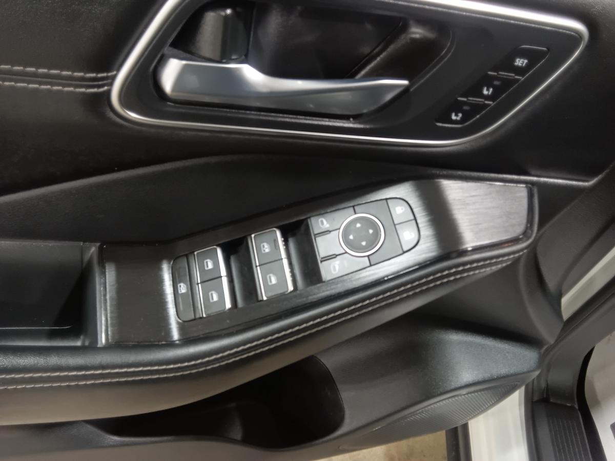 2023 Nissan Rogue - Image 9