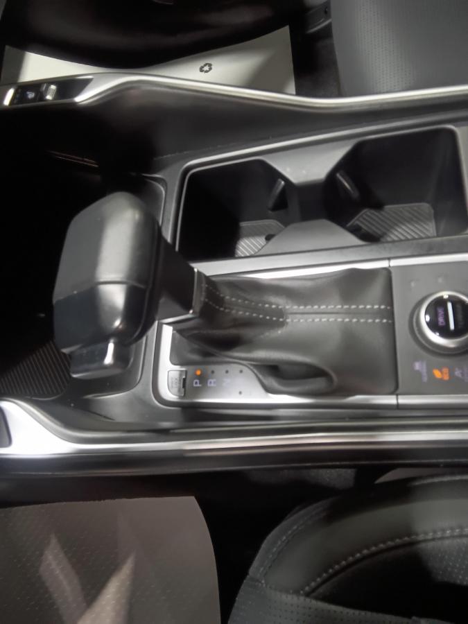 2024 Kia Sorento - Image 18