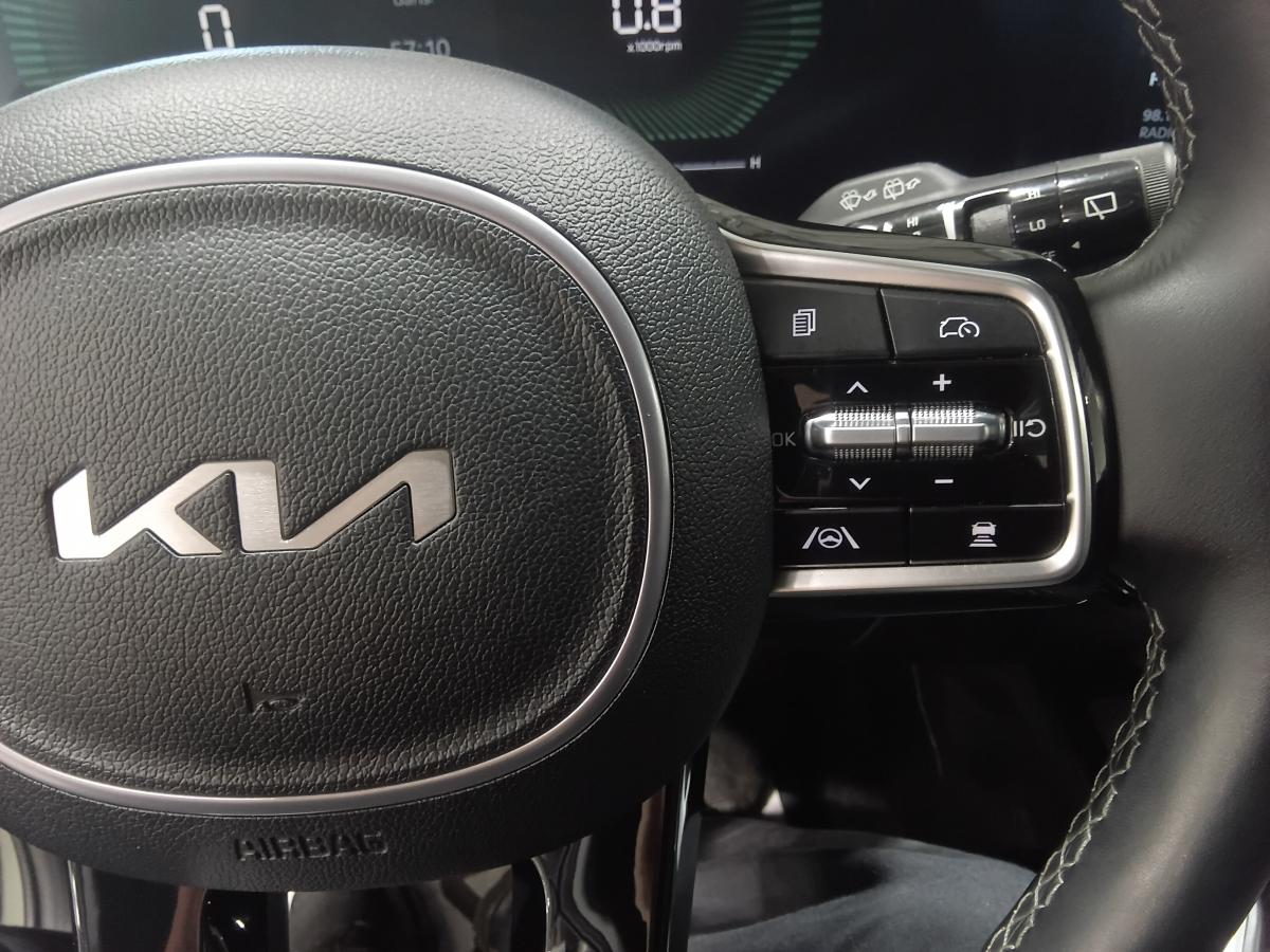 2024 Kia Sorento - Image 30