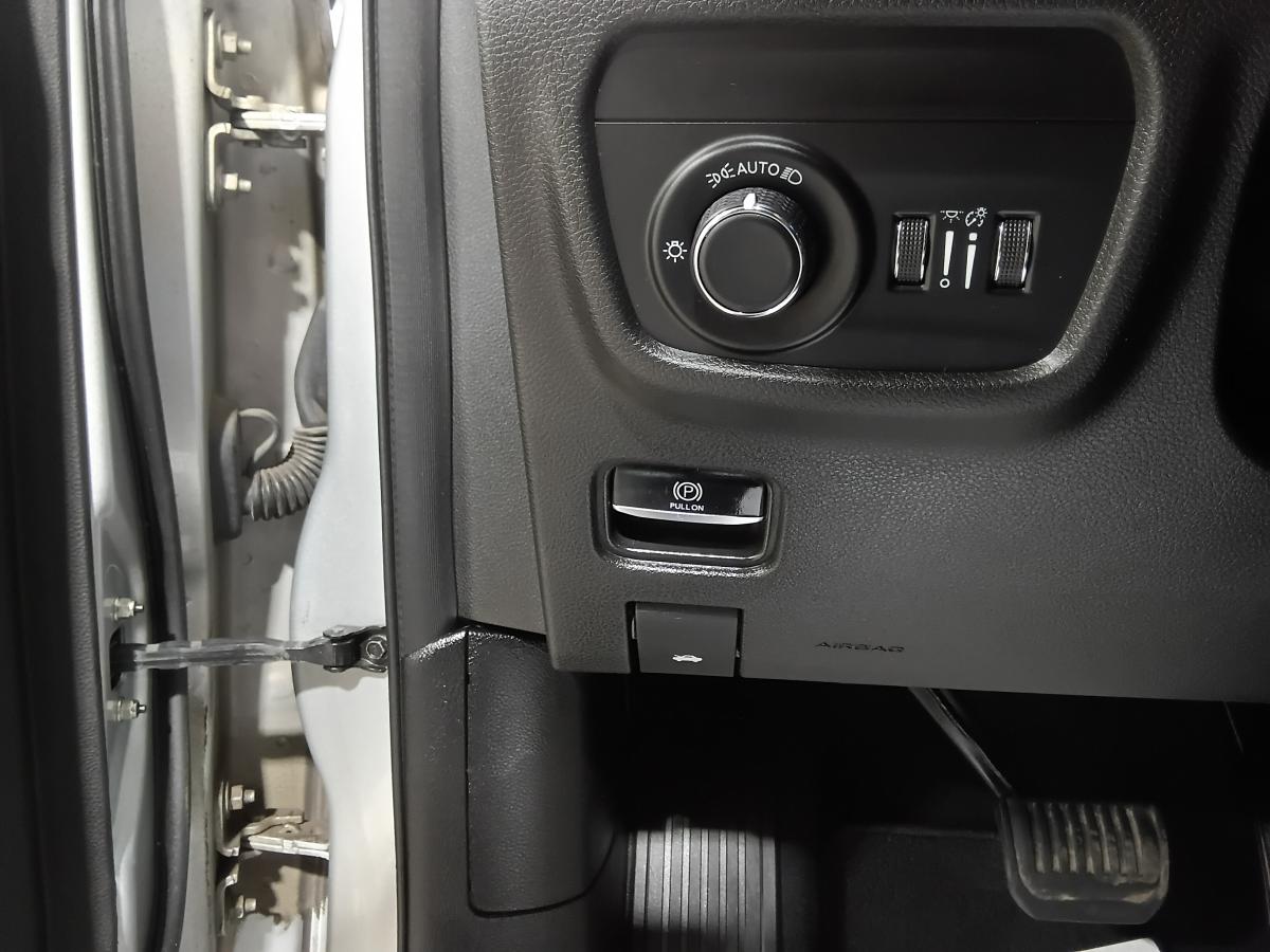2023 Jeep Grand Cherokee - Image 26