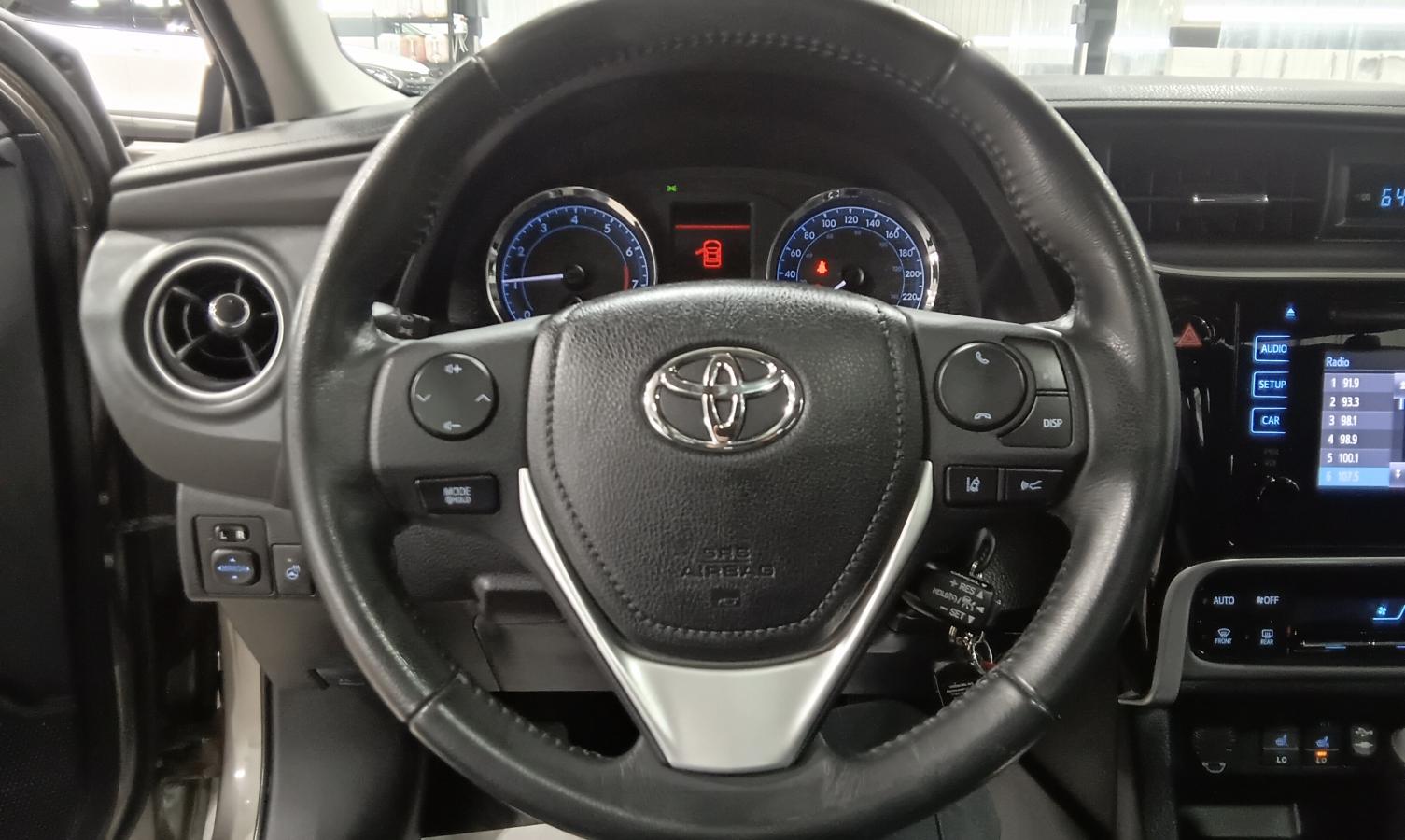 2019 Toyota Corolla - Image 13