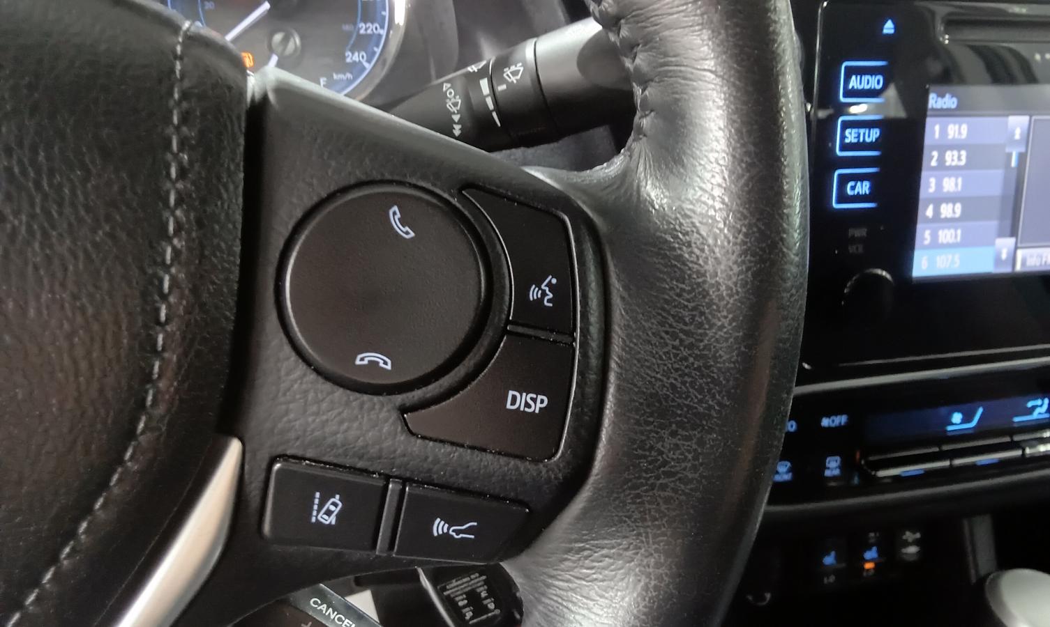 2019 Toyota Corolla - Image 25