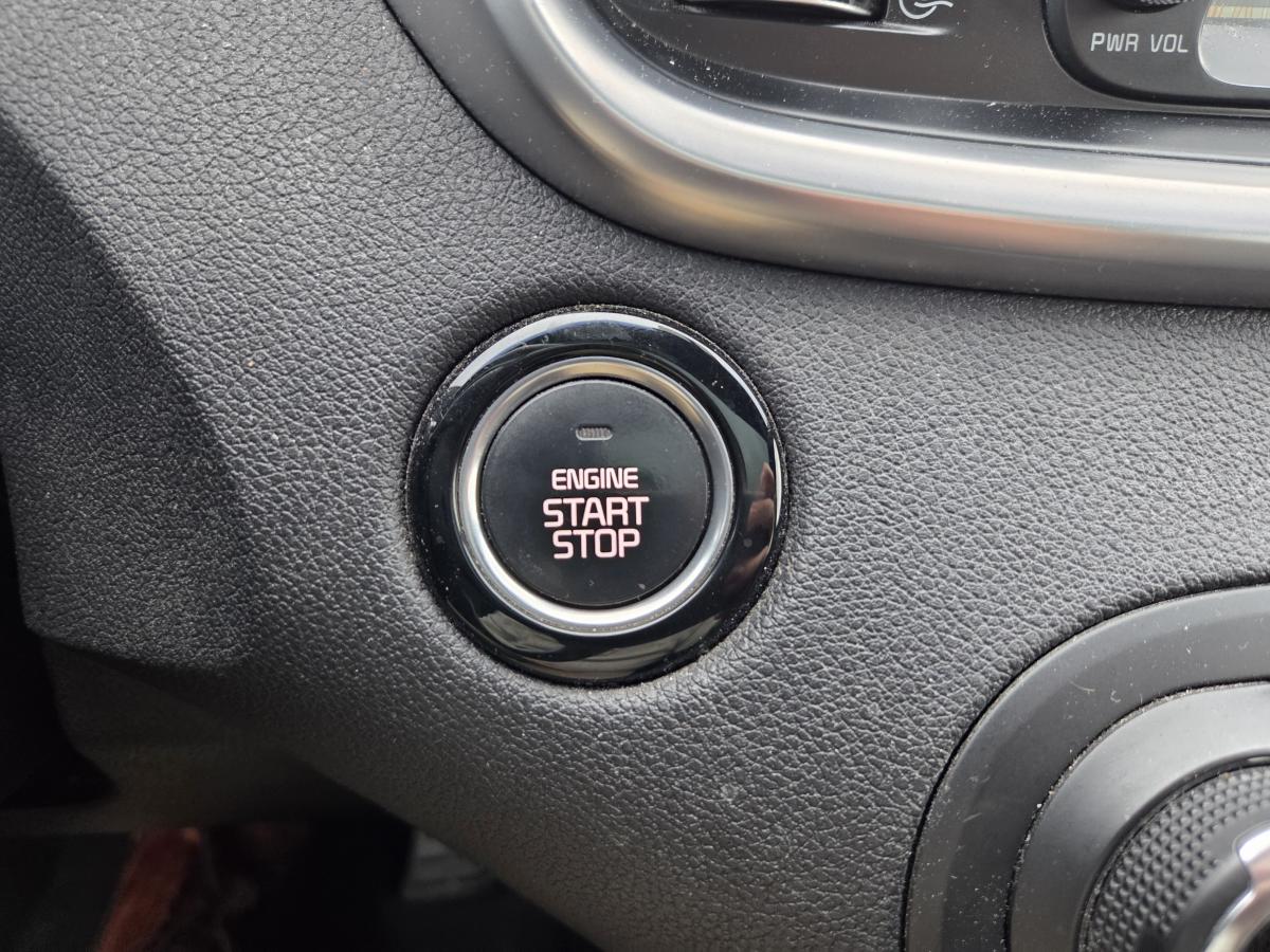 2016 Kia Sorento - Image 23