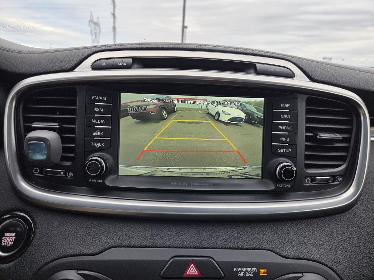 2016 Kia Sorento - Image 24
