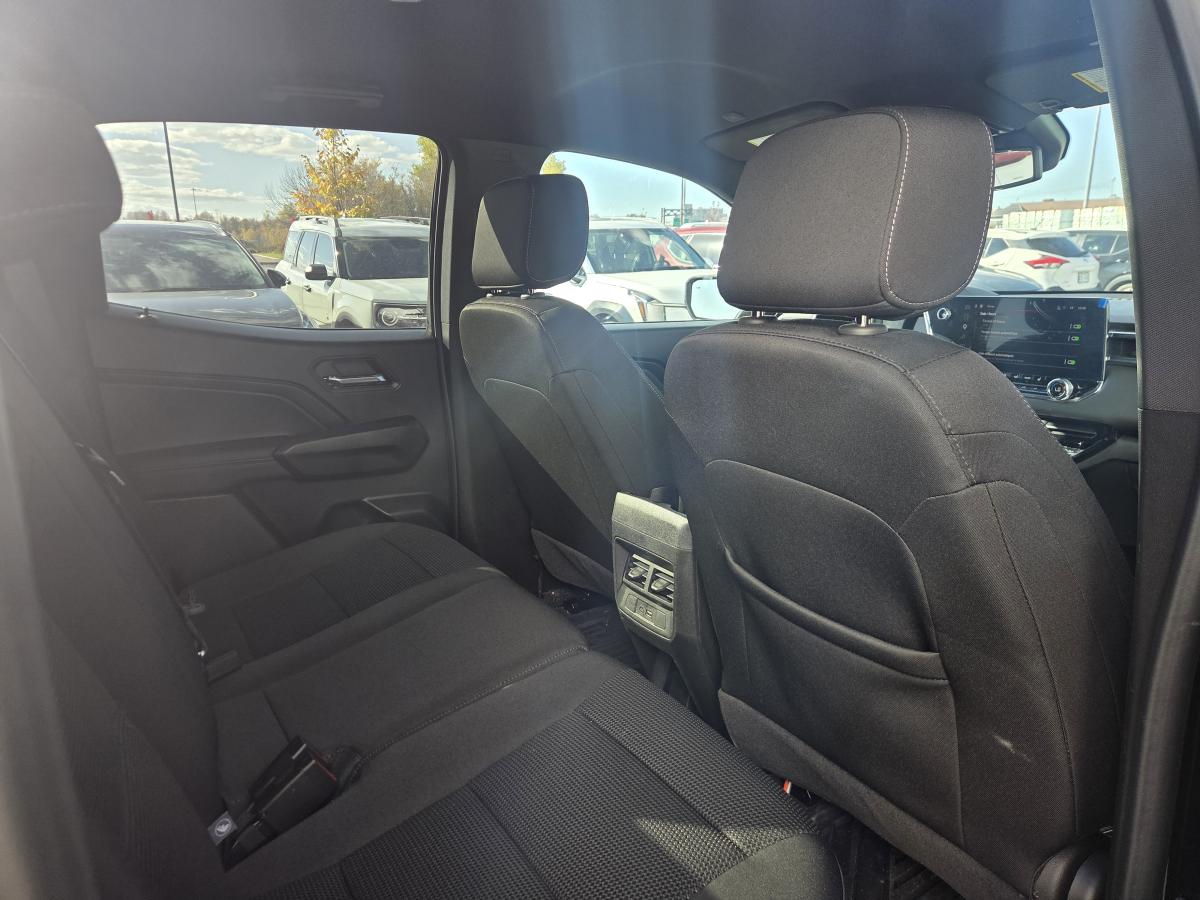 2025 GMC Canyon - Image 8
