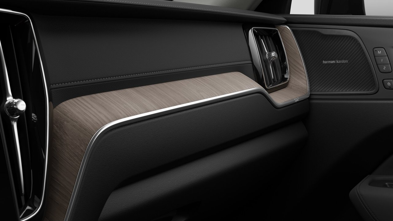 2027 Volvo XC60 Plug-in hybrid - Image 9