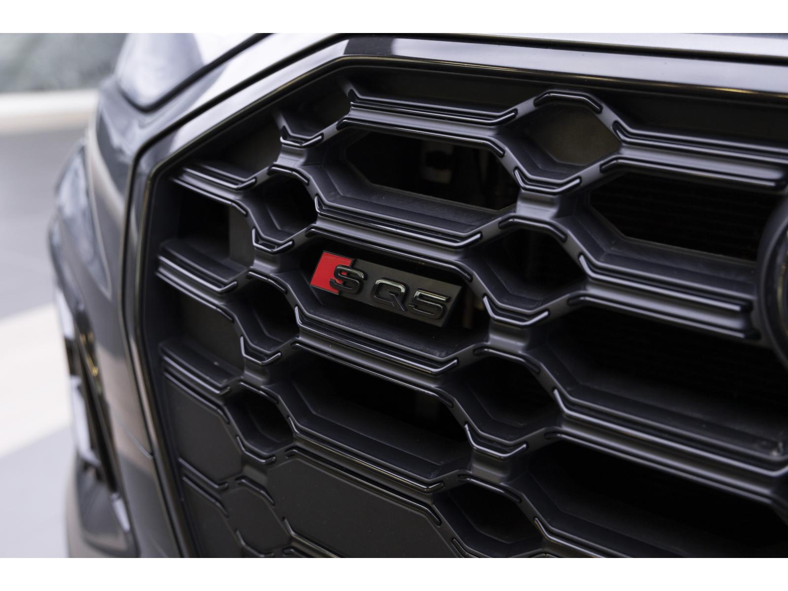 2024 Audi SQ5 - Image 6