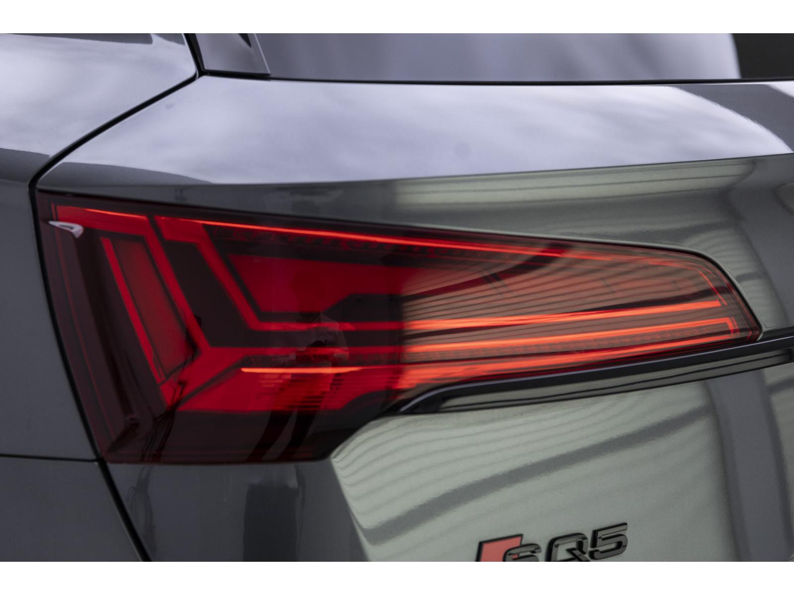 2024 Audi SQ5 - Image 13