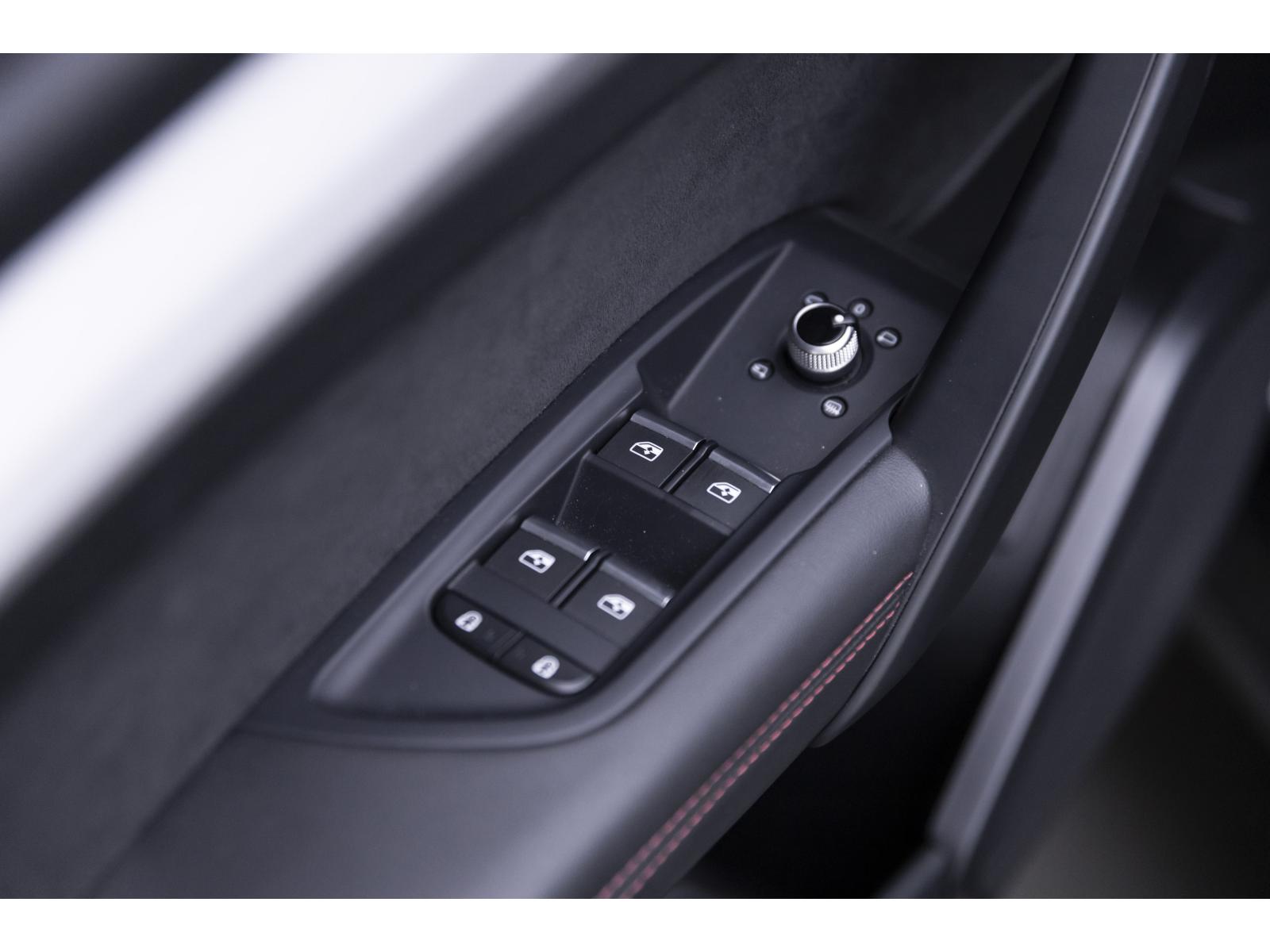 2024 Audi SQ5 - Image 25
