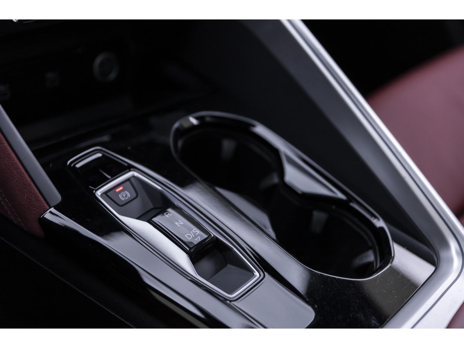 2025 Audi SQ5 - Image 23