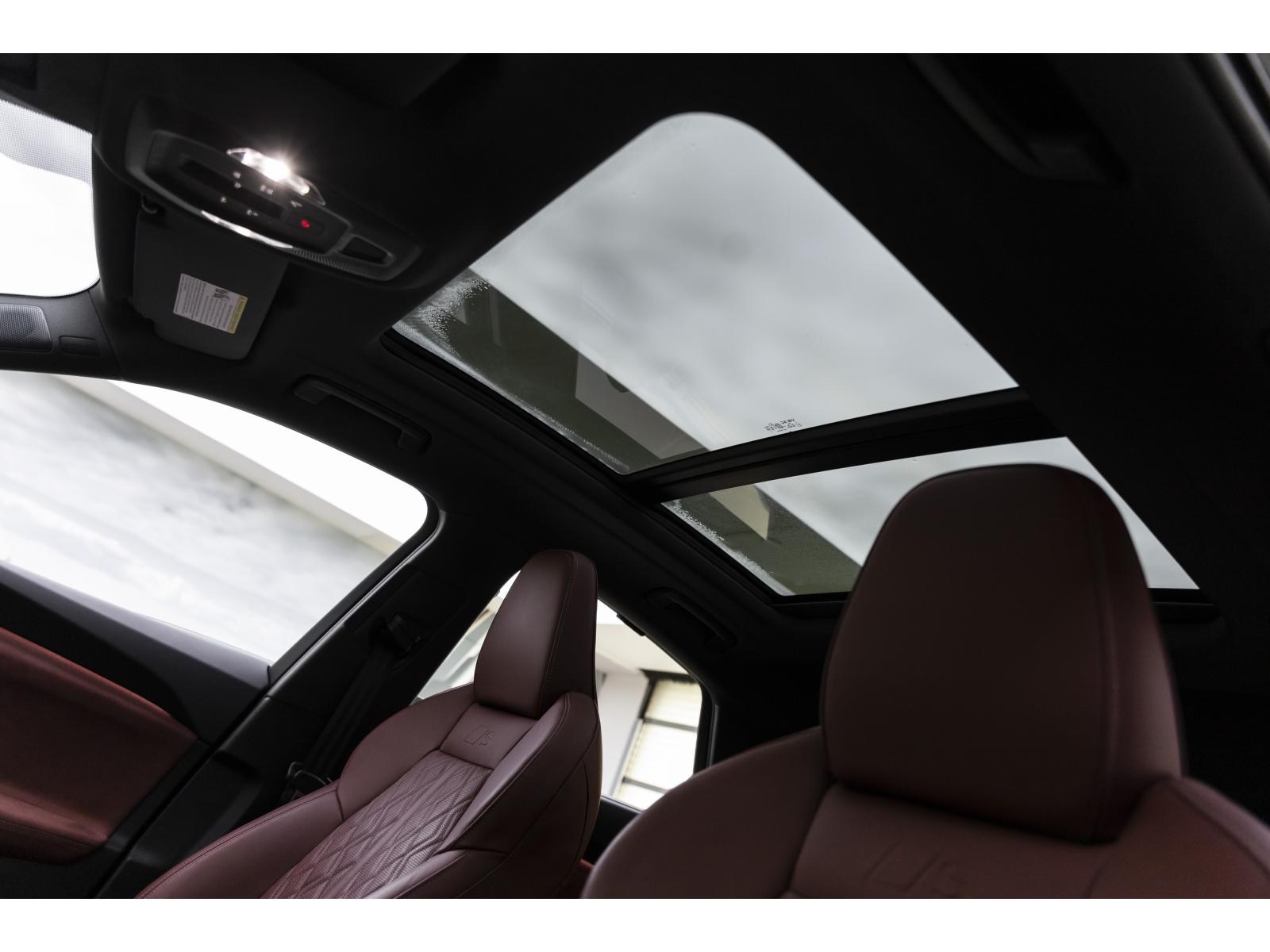 2025 Audi SQ5 - Image 30