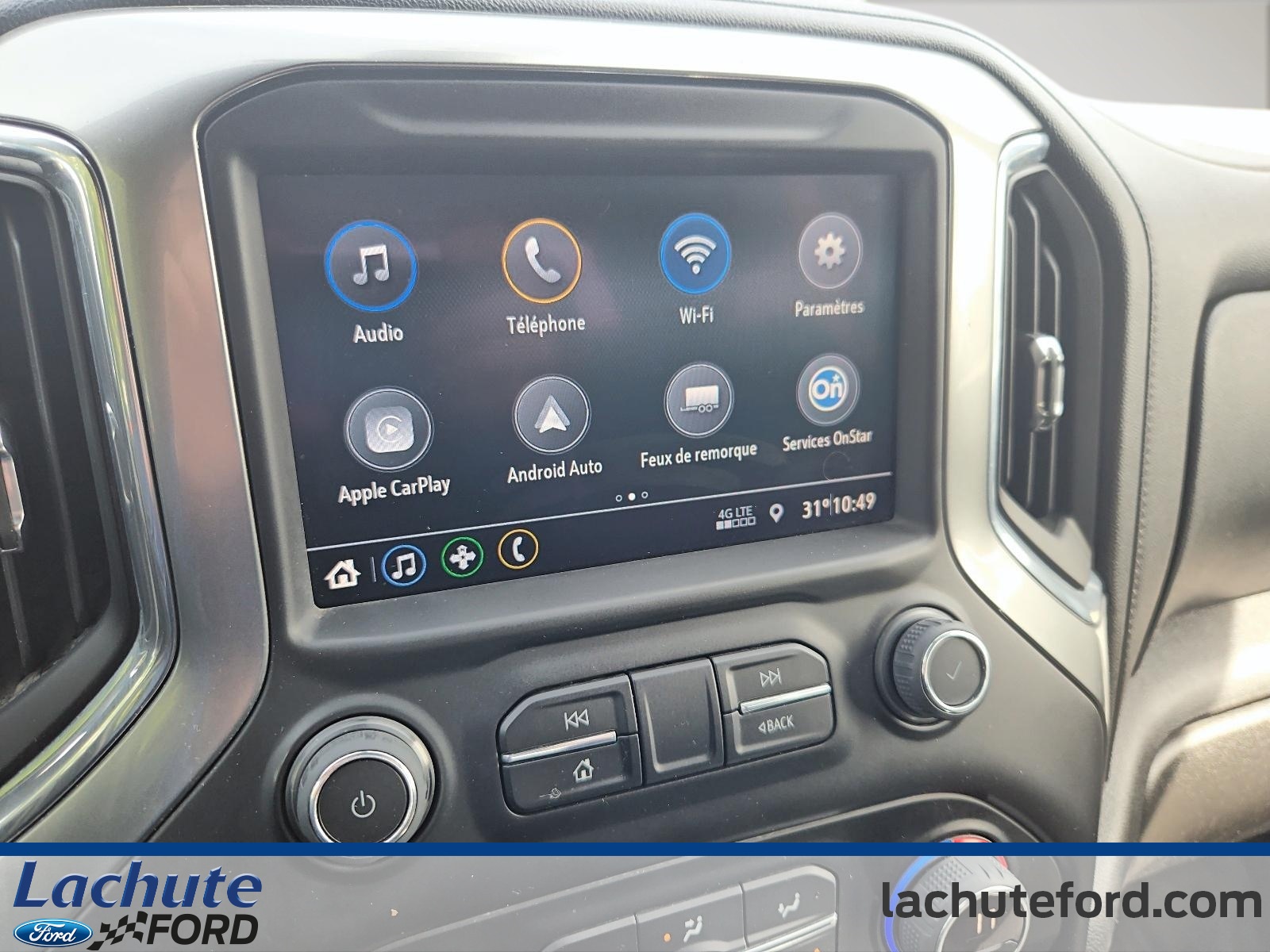 2022 Chevrolet Silverado 1500 - Image 18