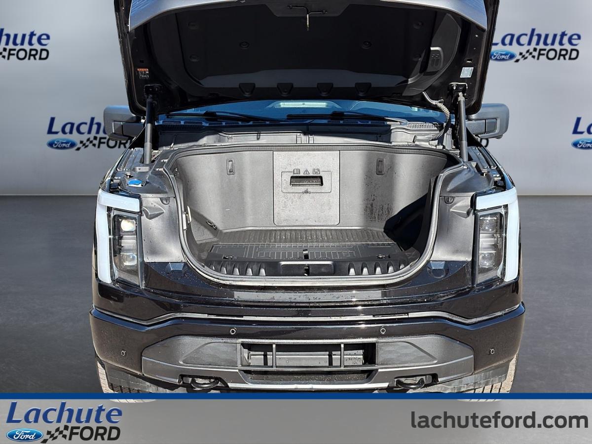 2023 Ford F-150 Lightning - Image 10