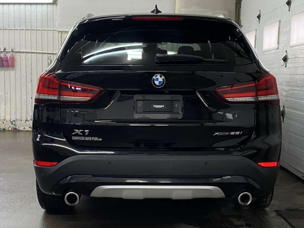 2022 BMW X1 - Image 6